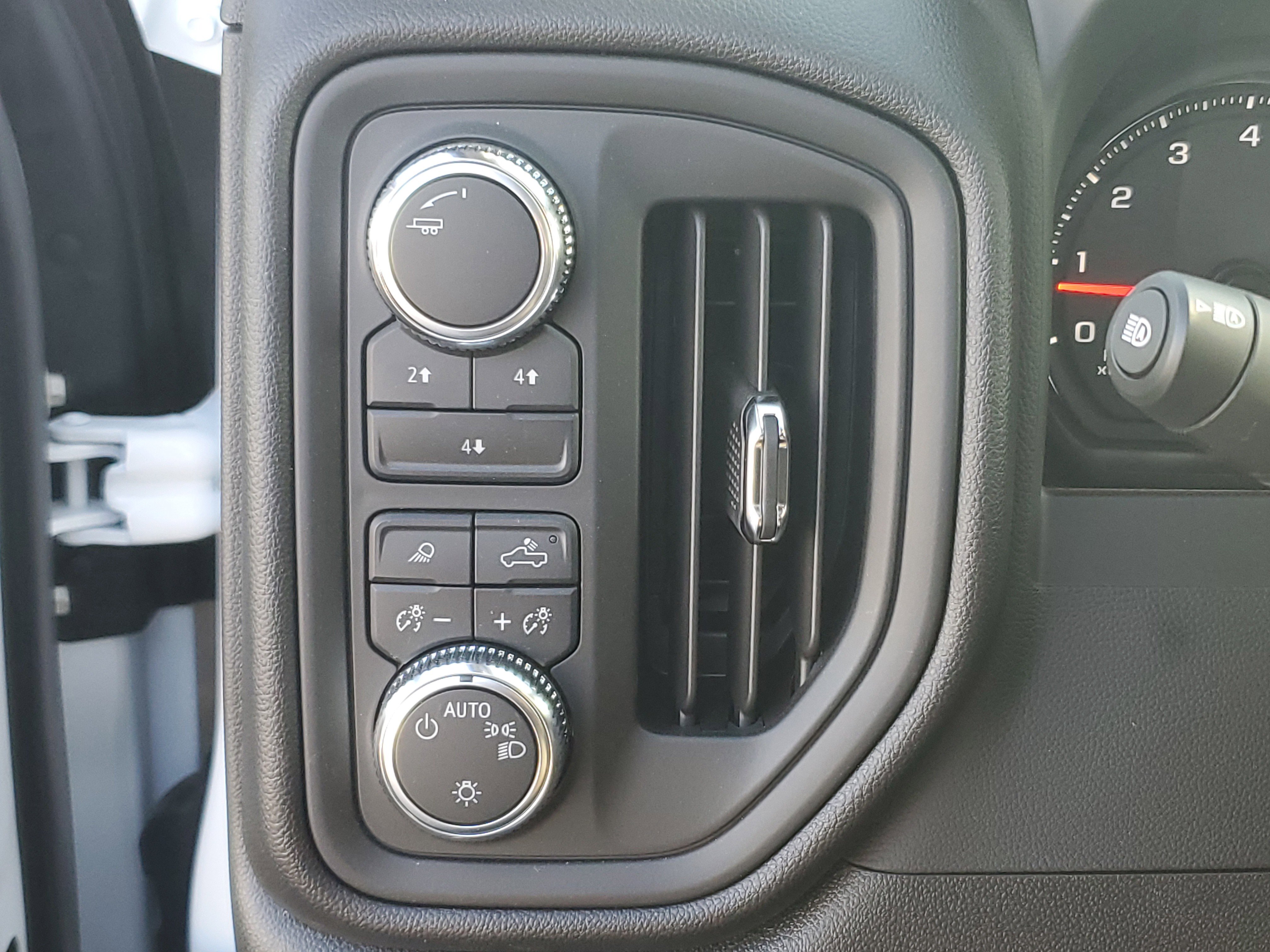 New 2025 GMC Sierra 3500 Pro w/ Convenience Package image 26