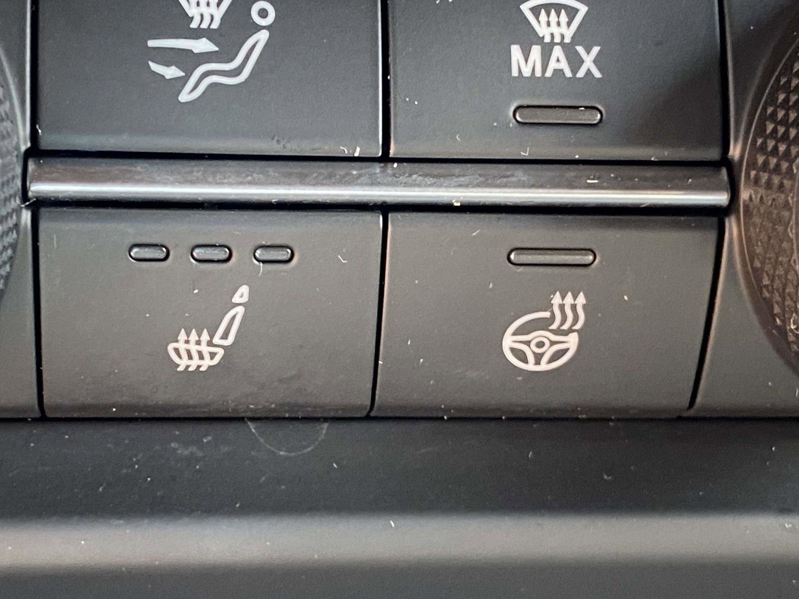 Used 2024 Alfa Romeo Stelvio Sprint image 6