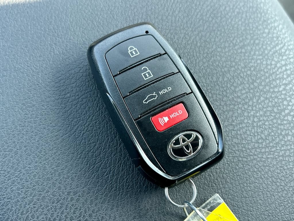 Used 2025 Toyota Camry LE FWD image 39