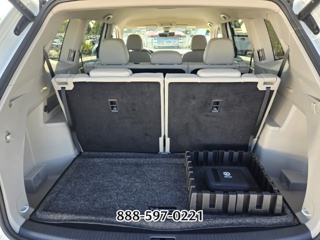 Certified 2024 Volkswagen Atlas SE FWD image 16