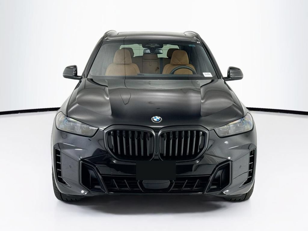 New 2026 BMW X5 xDrive40i w/ M Sport Package AWD/4WD image 2