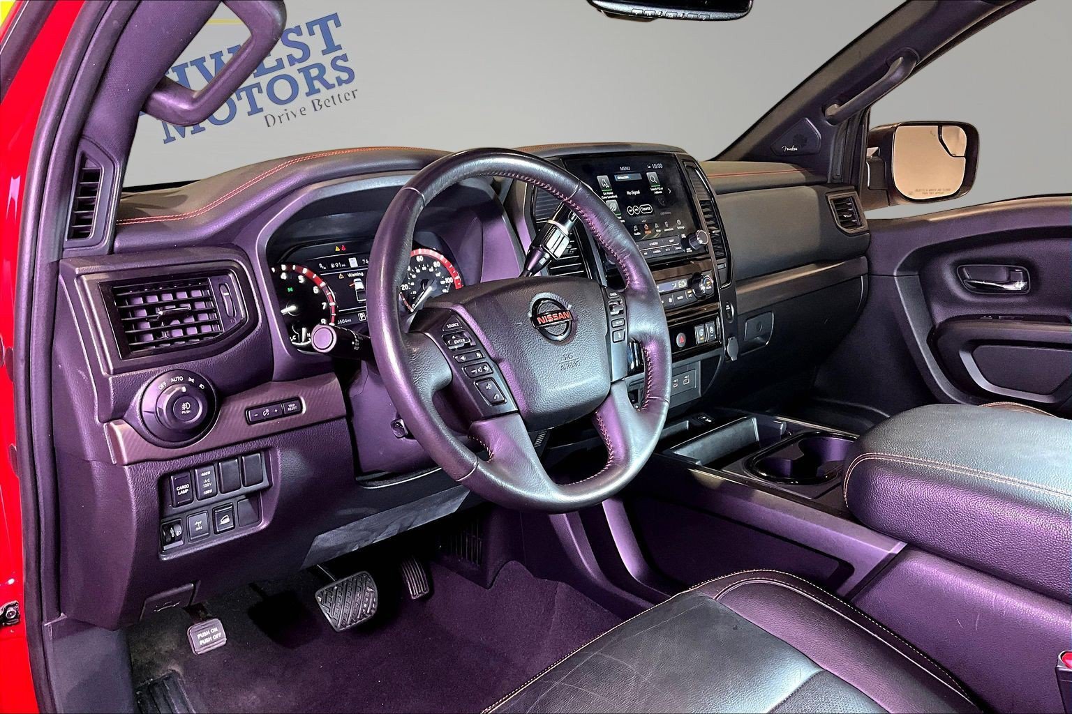Used 2021 Nissan Titan PRO-4X w/ Pro-4x Convenience Package AWD/4WD image 19