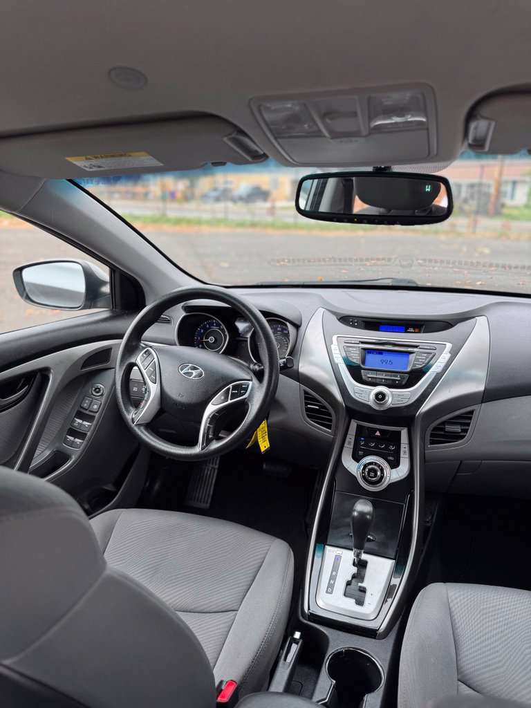Used 2012 Hyundai Elantra GLS w/ Preferred Pkg 3 FWD image 24