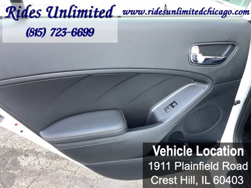 Used 2015 Kia Forte EX w/ UVO Package W/17" Alloys FWD image 39