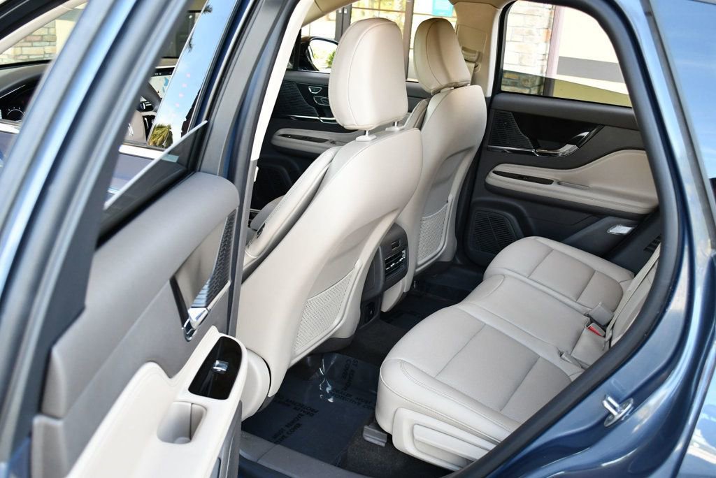 Used 2022 Lincoln Corsair AWD w/ Equipment Group 101A image 16