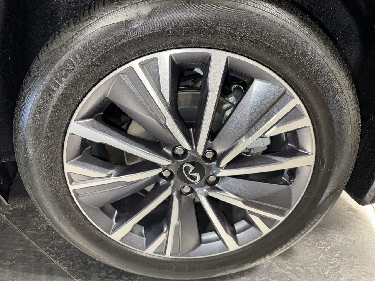 Certified 2026 INFINITI QX60 Luxe w/ Cargo Package AWD/4WD image 15