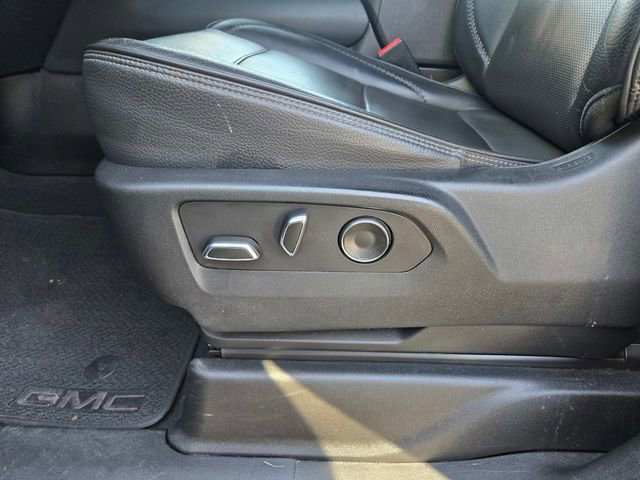 Used 2023 GMC Yukon Denali image 14