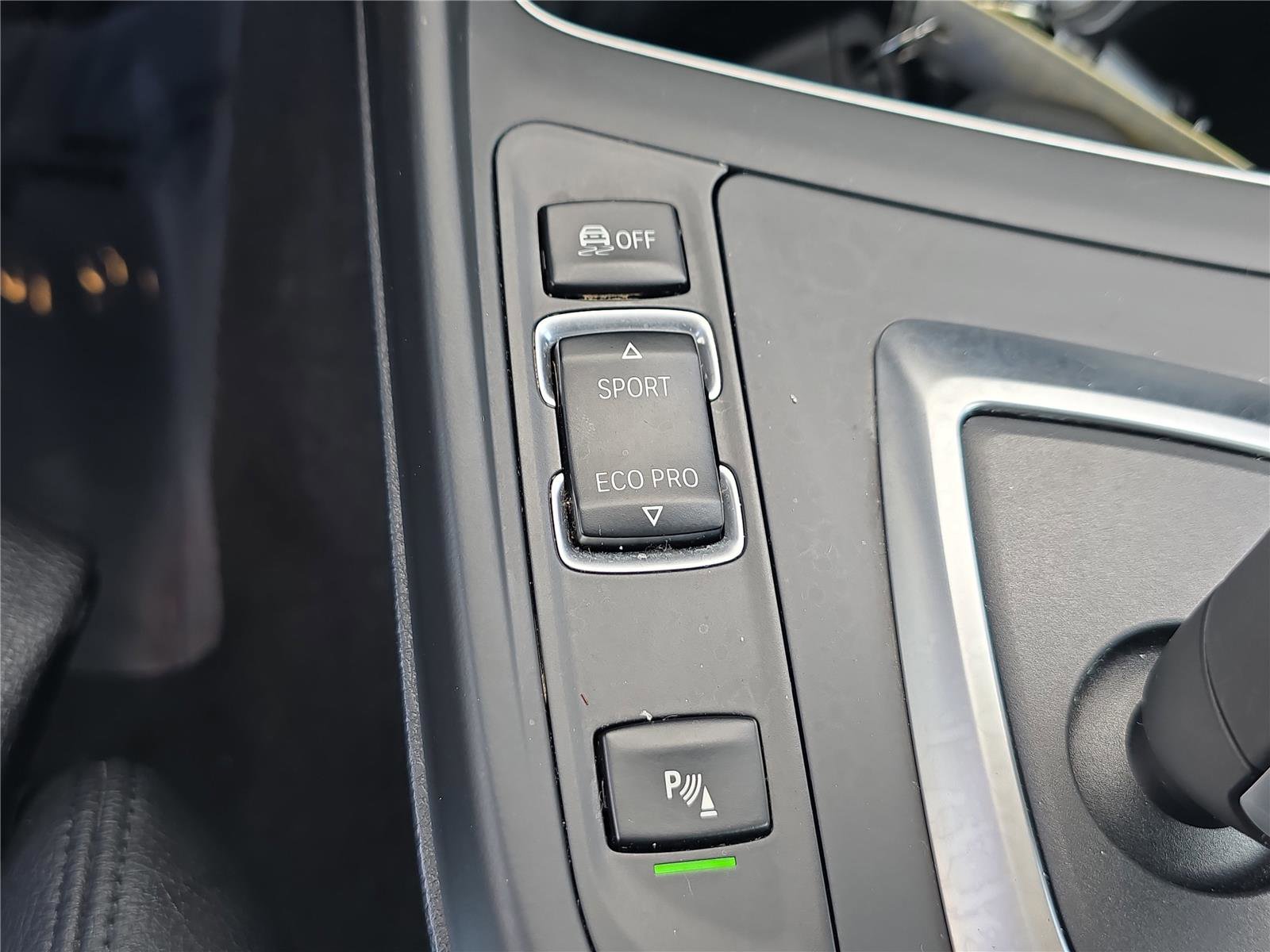 Used 2020 BMW 230i Coupe image 18