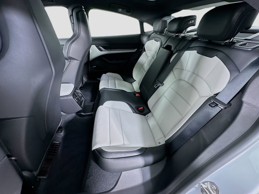 New 2025 Porsche Taycan image 24