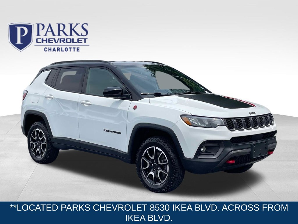 Used 2025 Jeep Compass Trailhawk