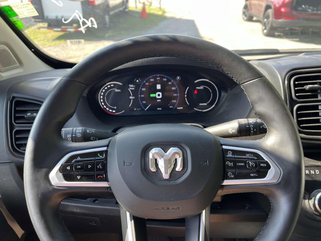 New 2024 RAM ProMaster 3500 w/ Delivery Van Package FWD image 28