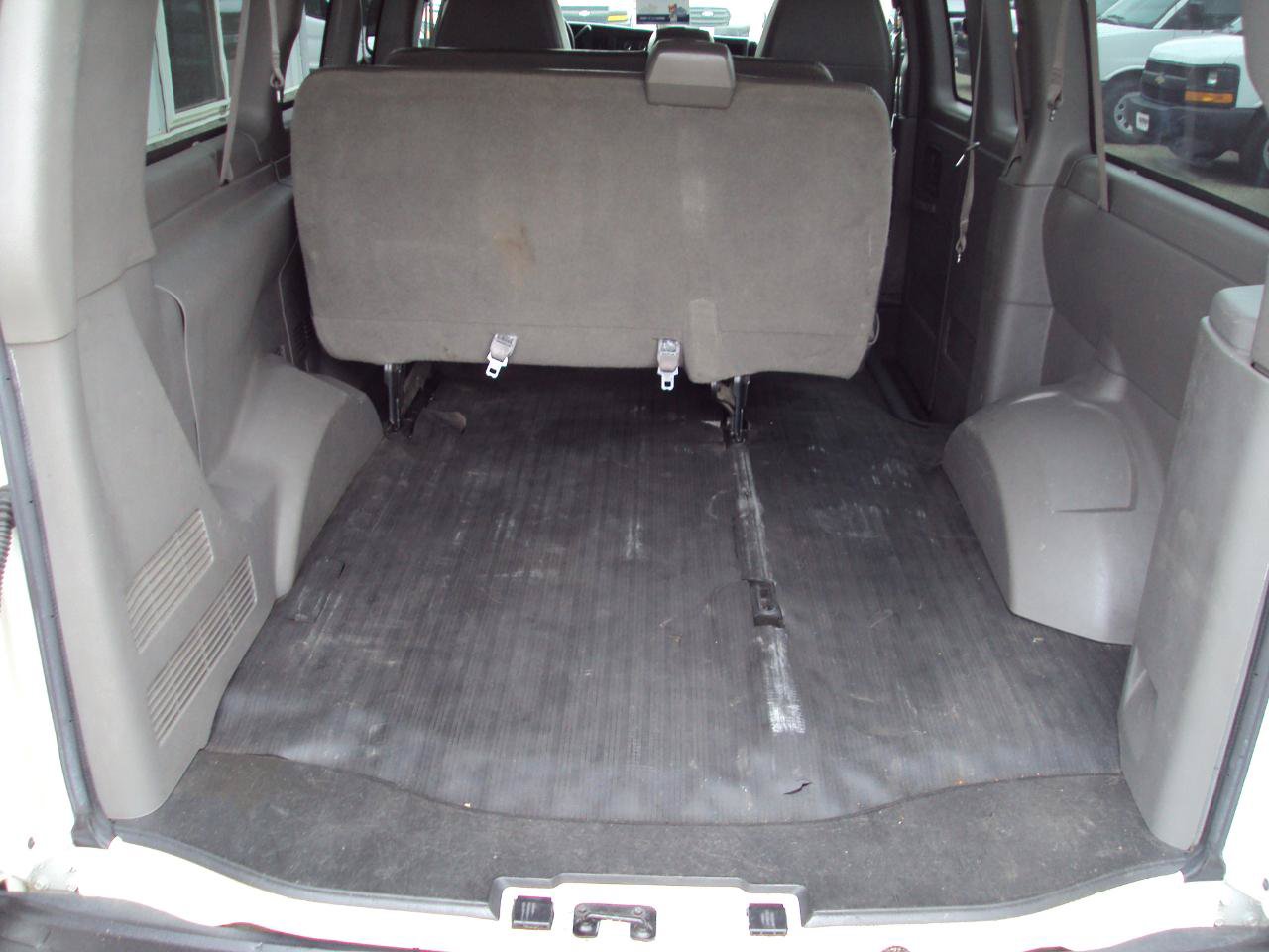 Used 2014 Chevrolet Express 1500 LS AWD/4WD image 9