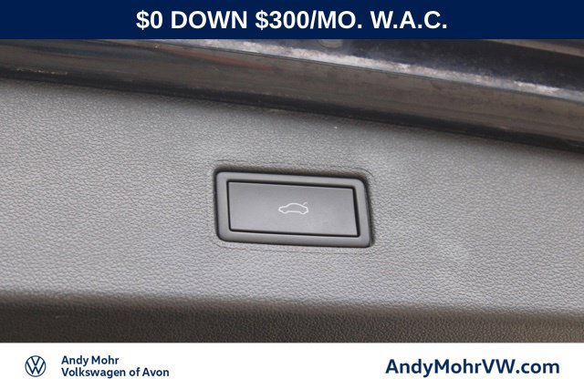 Used 2024 Volkswagen Tiguan SE AWD/4WD image 11