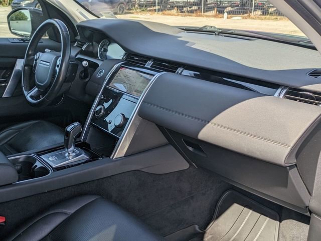 Used 2020 Land Rover Discovery Sport S image 30