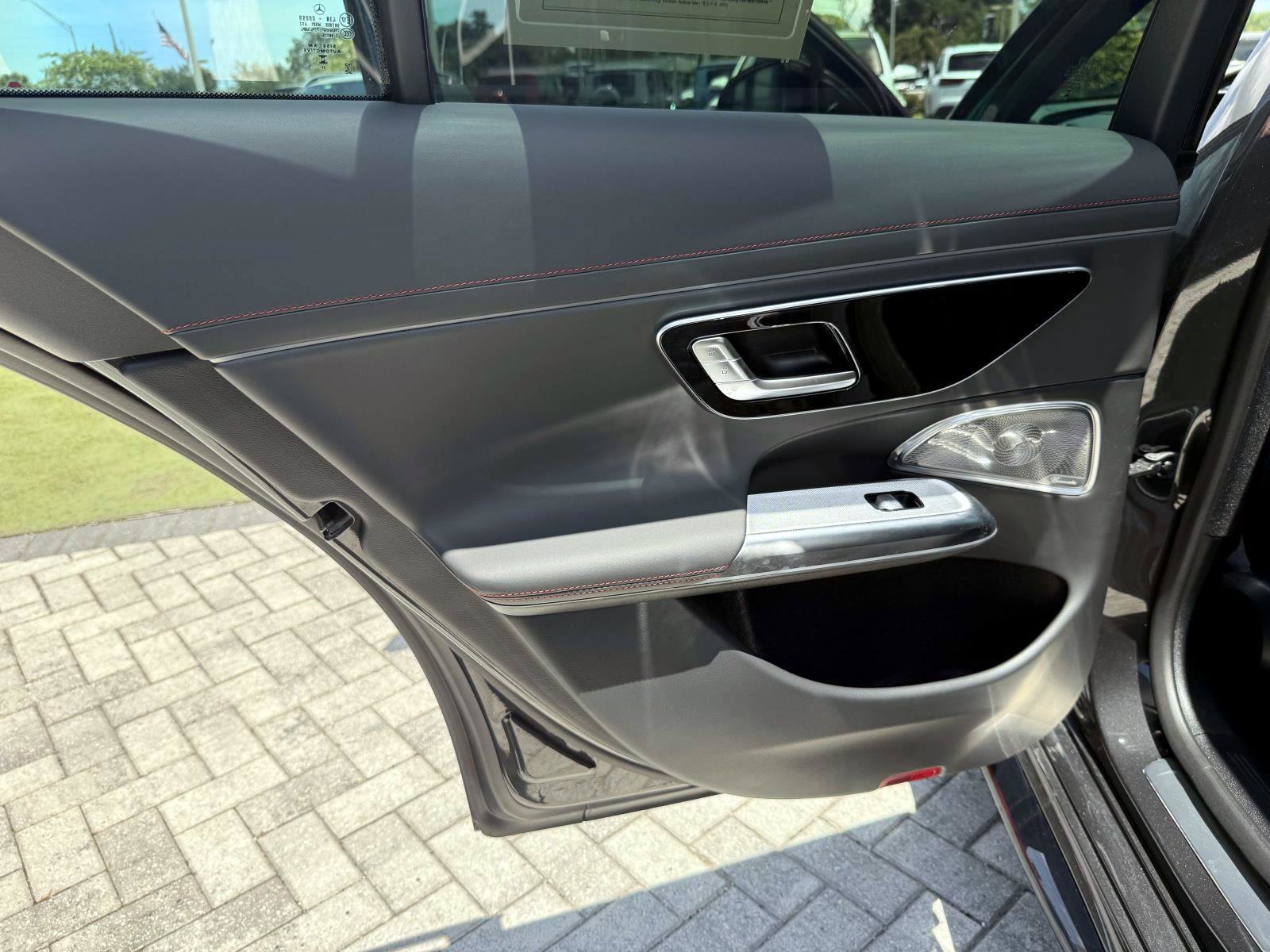 Certified 2026 Mercedes-Benz E 53 AMG e 4MATIC Sedan image 11