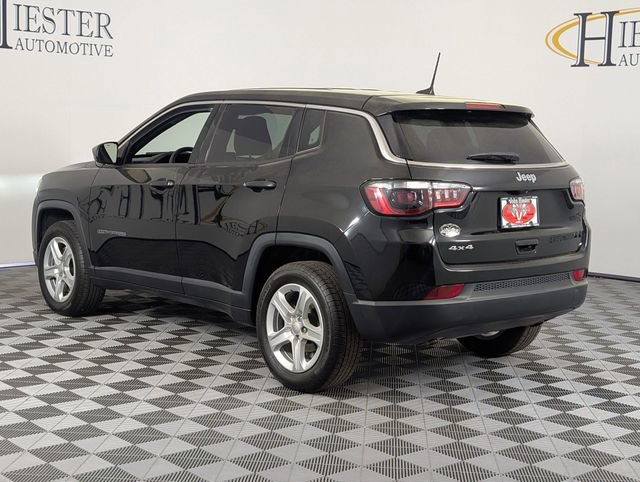 Used 2023 Jeep Compass Sport image 5