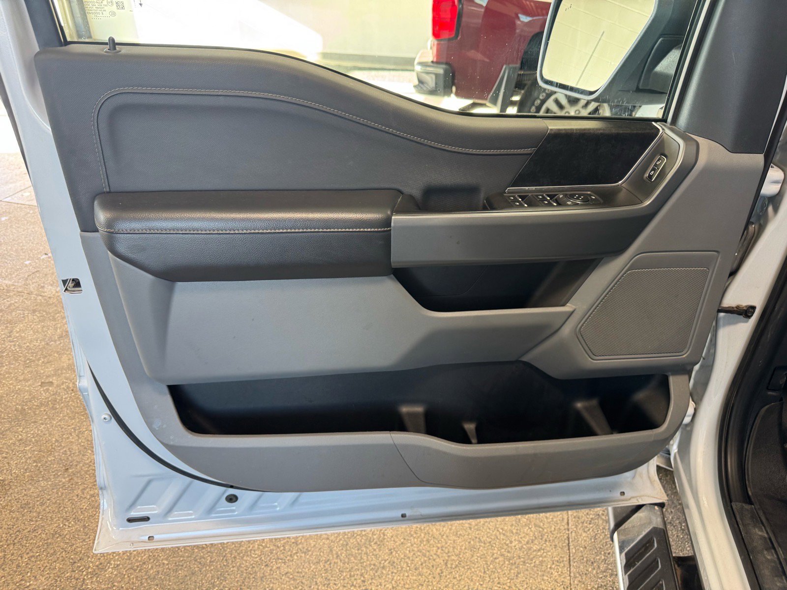 Used 2021 Ford F150 XLT w/ Equipment Group 302A High image 16