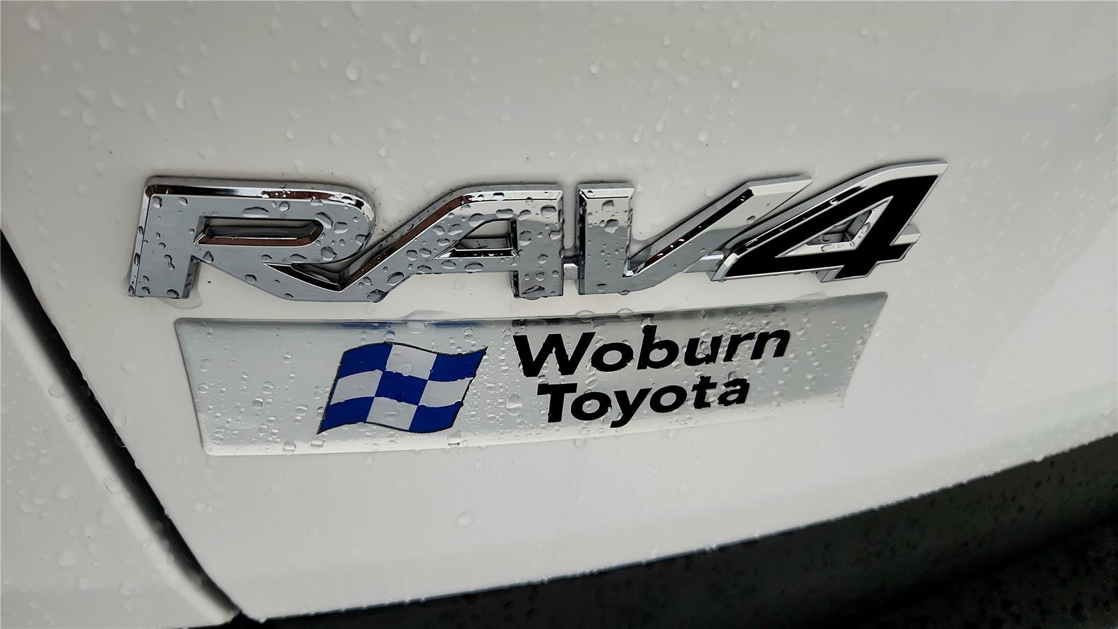 Used 2023 Toyota RAV4 LE image 13