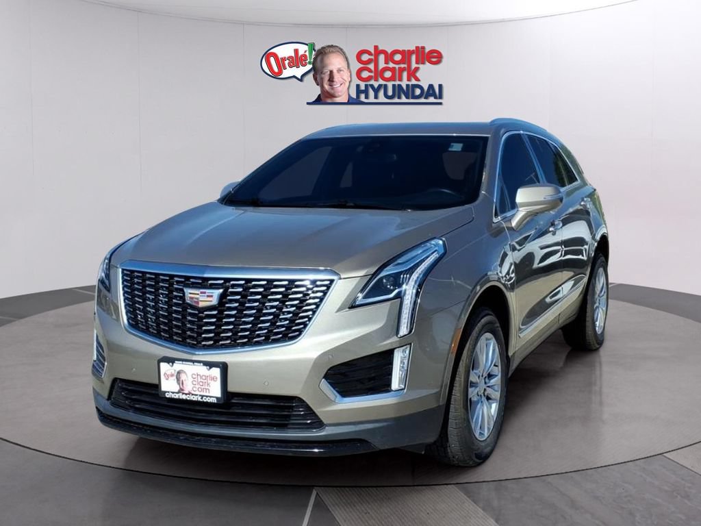 Used 2023 Cadillac XT5 Luxury FWD image 1