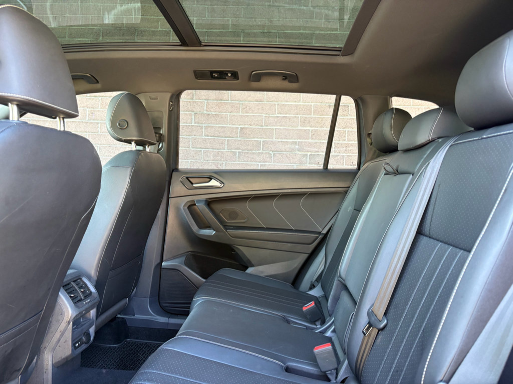 Used 2022 Volkswagen Tiguan SE R-Line AWD/4WD image 20