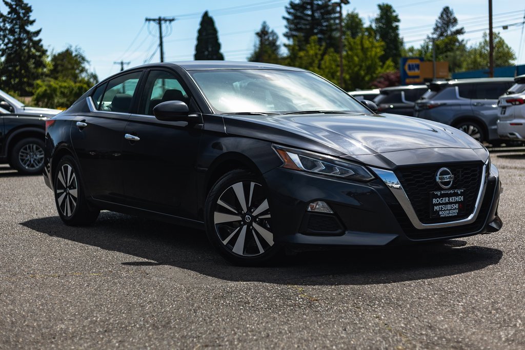 Used 2022 Nissan Altima 2.5 SV