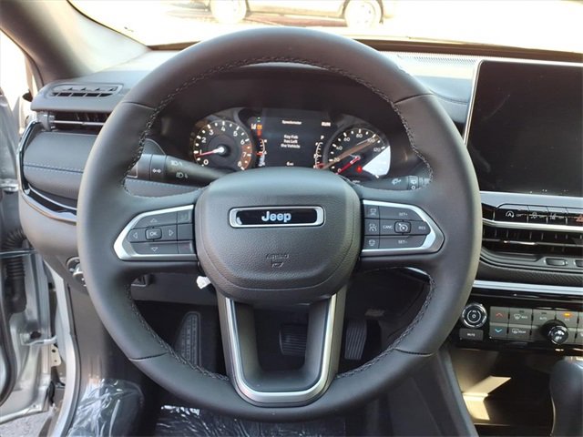 New 2026 Jeep Compass Limited image 17