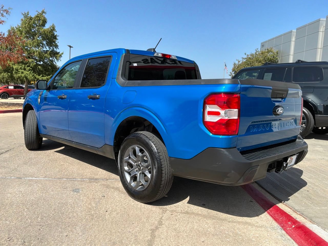 Used 2026 Ford Maverick XLT FWD image 8