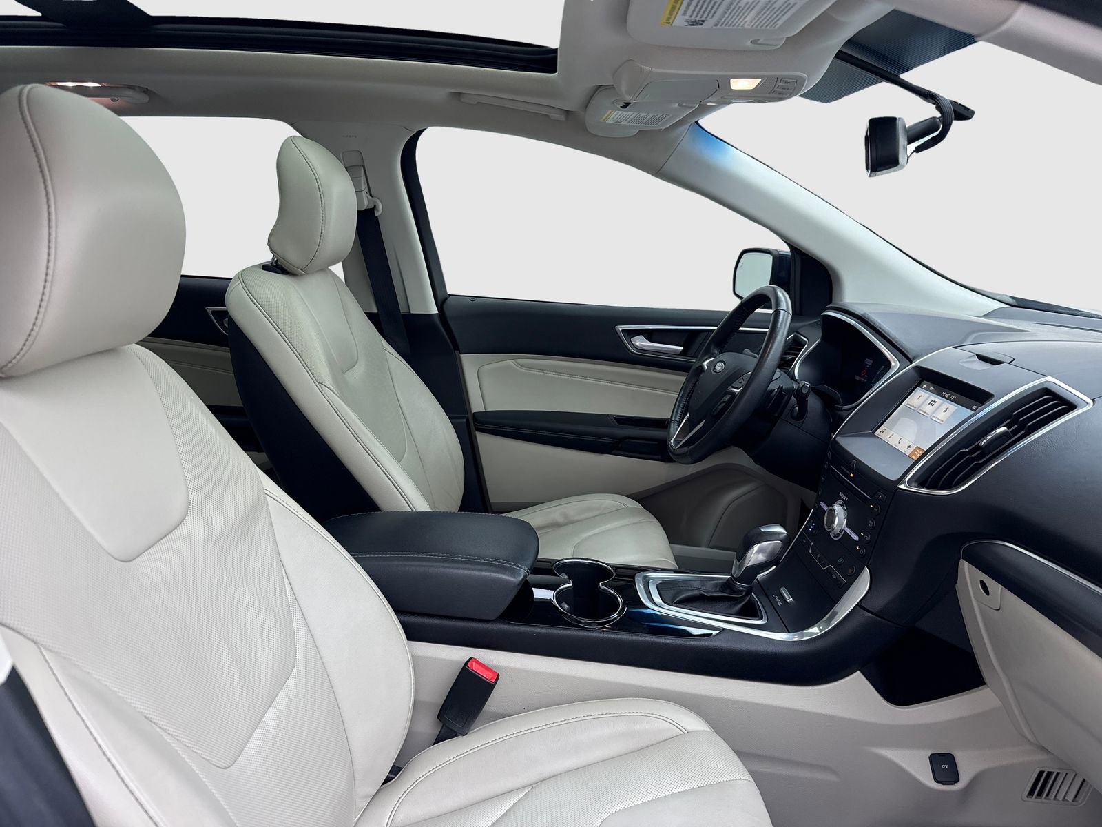 Used 2017 Ford Edge Titanium w/ Equipment Group 301A FWD image 42