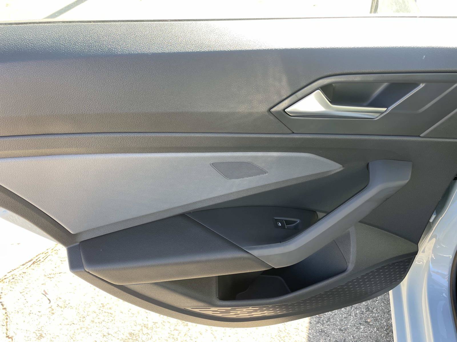 New 2027 Volkswagen Jetta SE FWD image 27