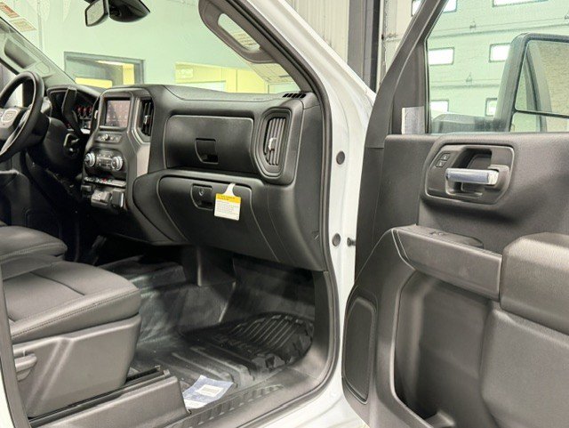 New 2026 GMC Sierra 2500 Pro w/ Convenience Package AWD/4WD image 7