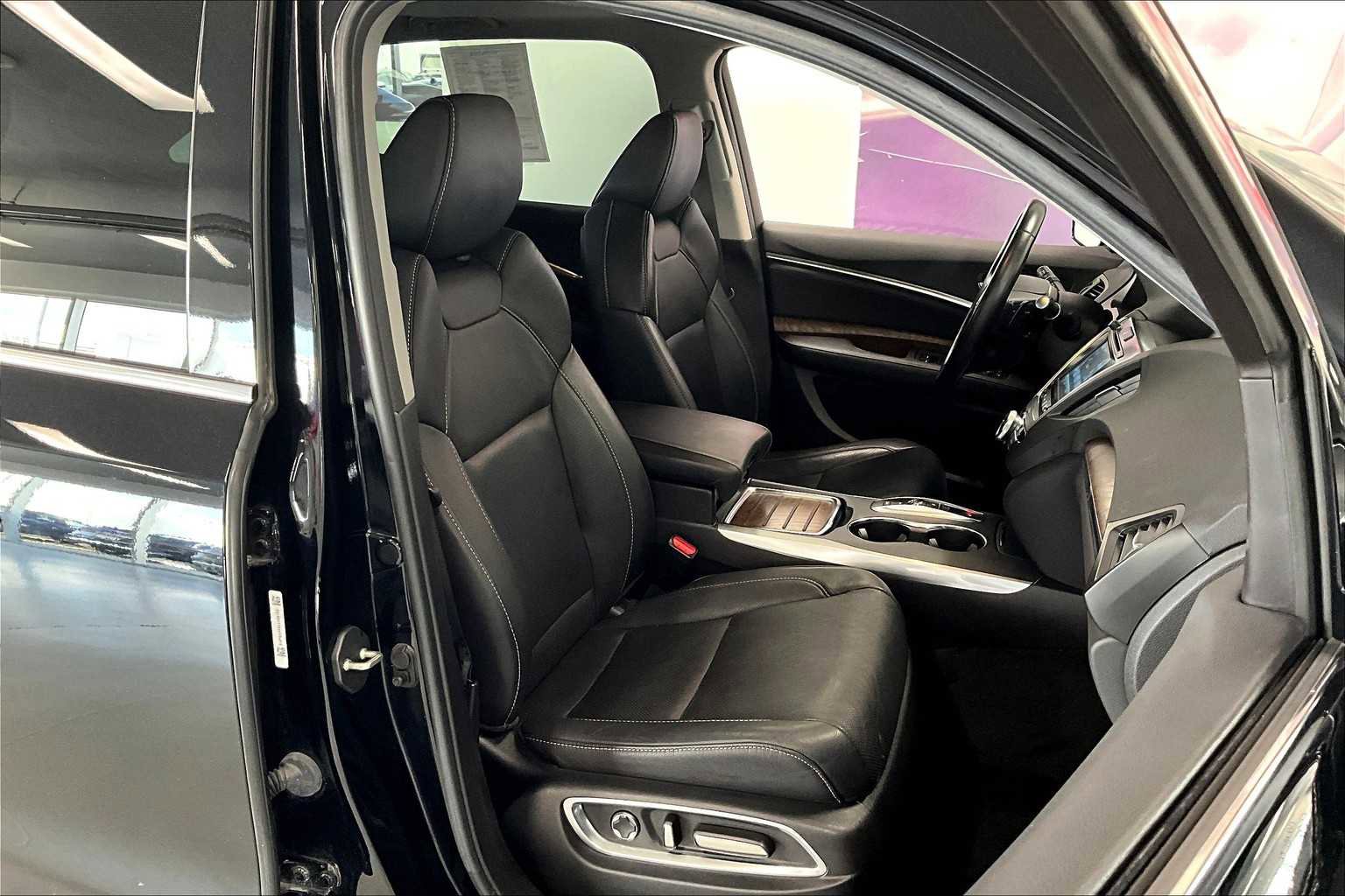 Used 2020 Acura MDX SH-AWD w/ Technology Package image 12