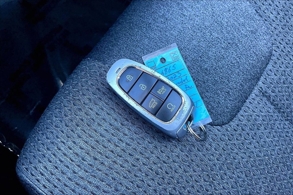 Used 2023 Hyundai Santa Fe SEL image 11