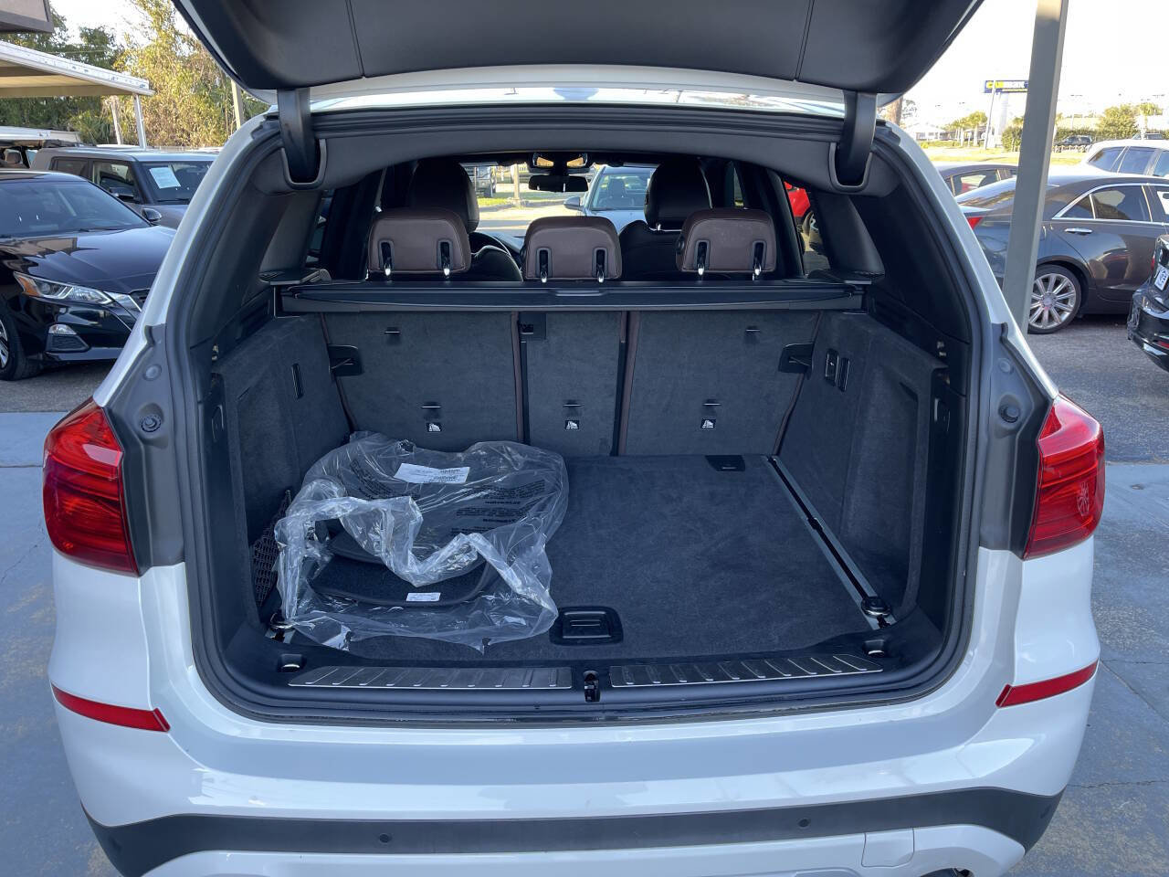 Used 2019 BMW X3 xDrive30i w/ Driving Assistance Package image 11