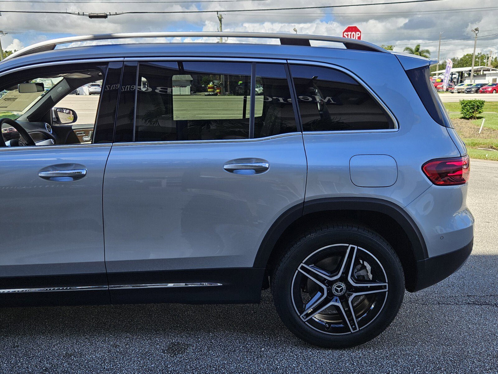 New 2026 Mercedes-Benz GLB 250 image 8