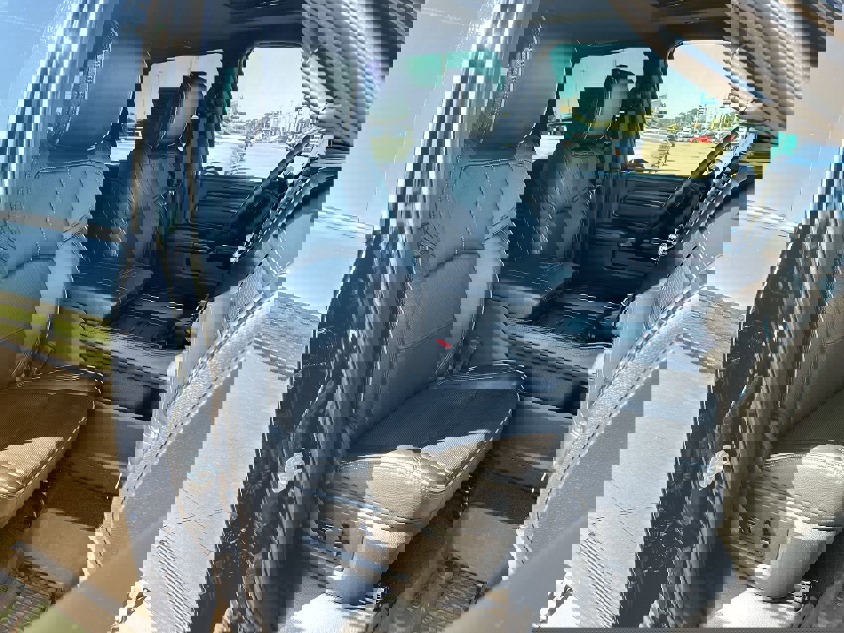 Used 2024 RAM 2500 Limited image 25