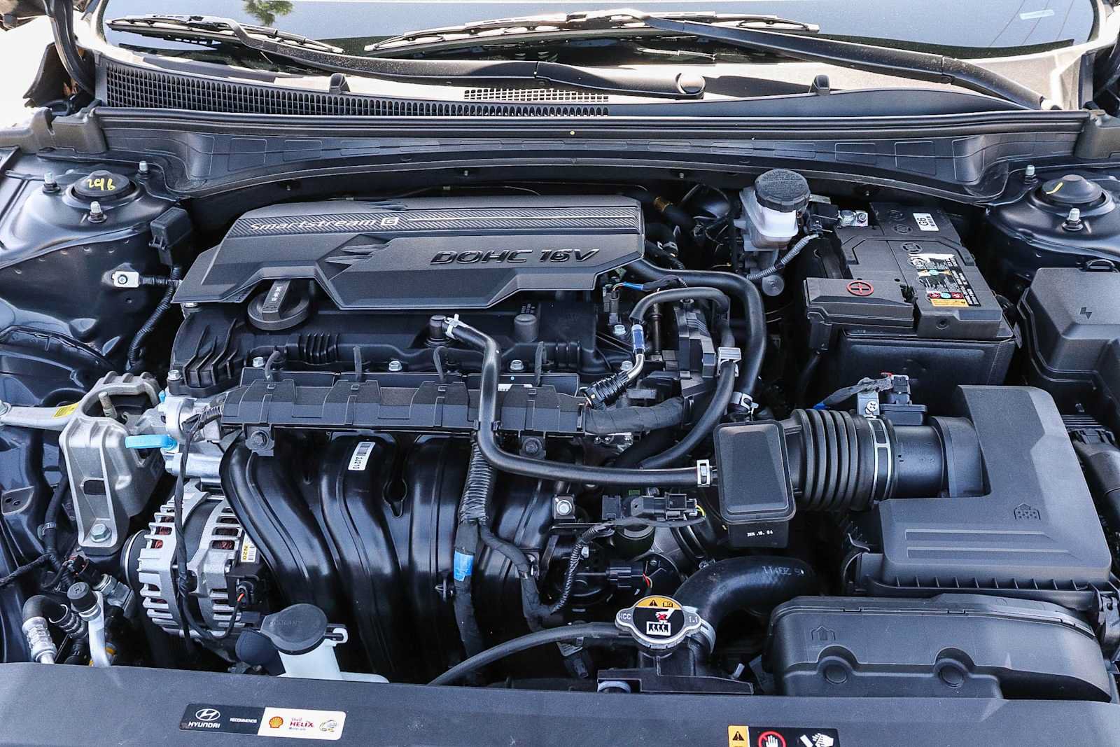 Used 2025 Hyundai Elantra SEL FWD image 35