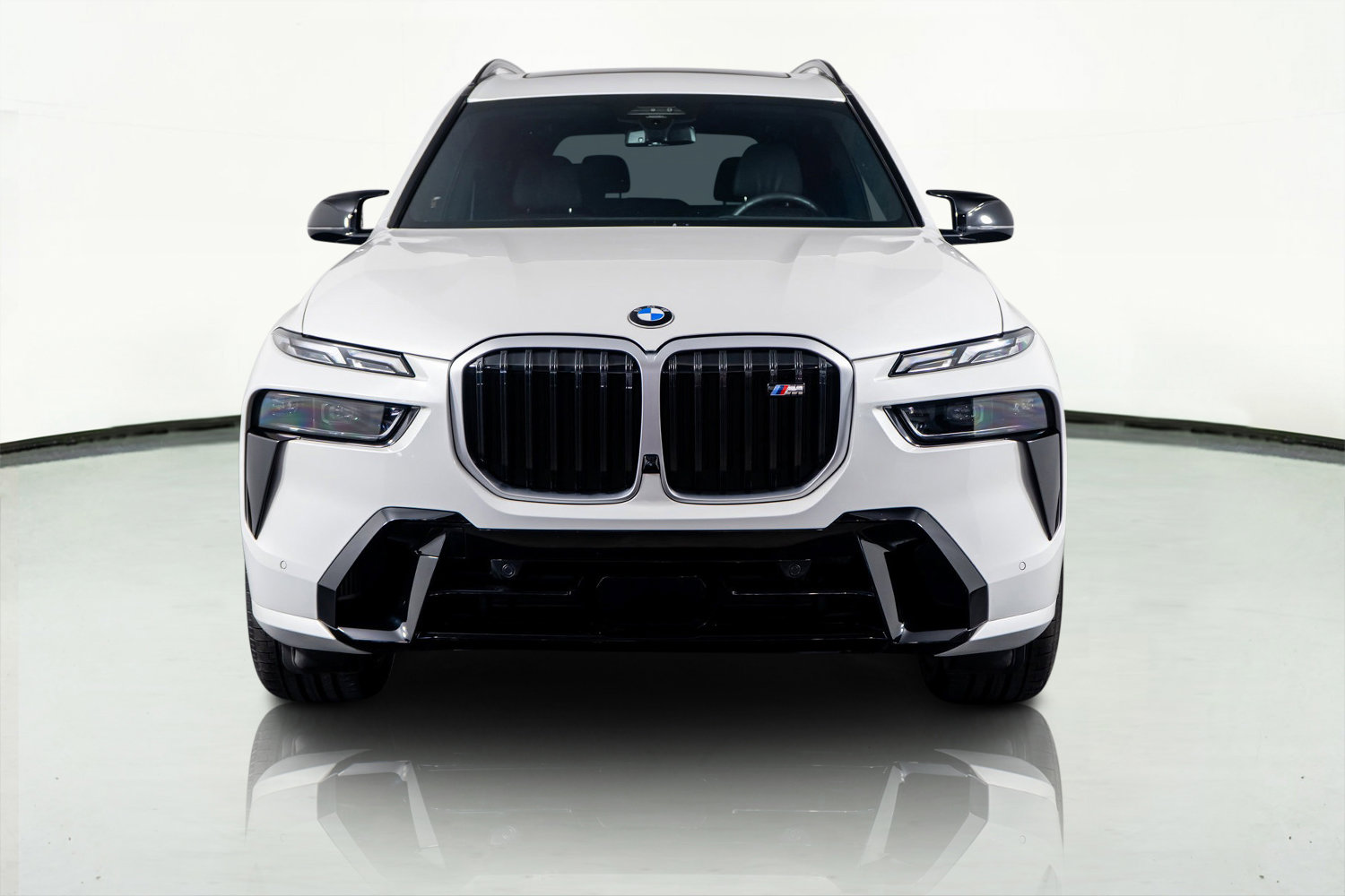 Used 2025 BMW X7 M60i image 23