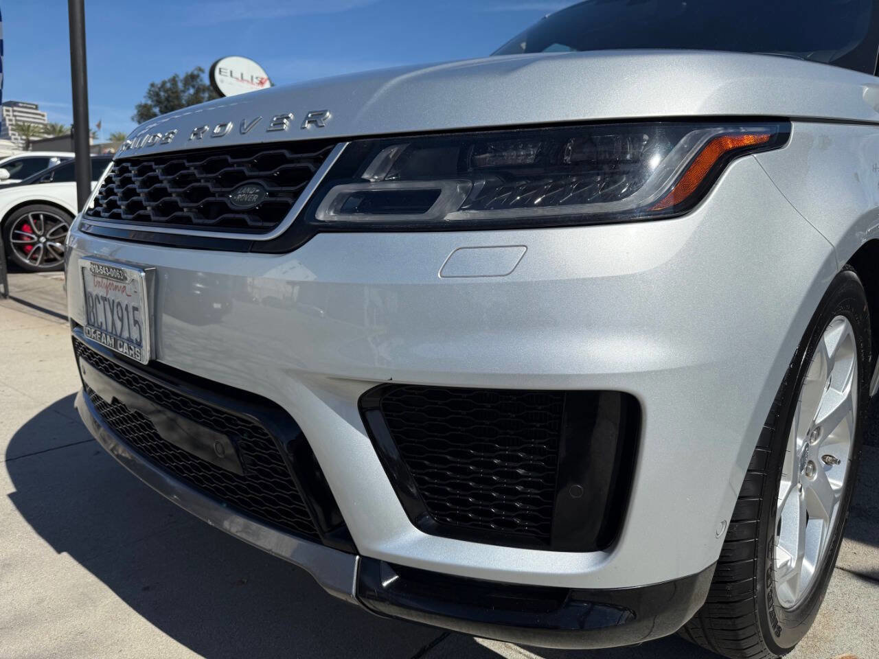 Used 2018 Land Rover Range Rover Sport HSE image 12