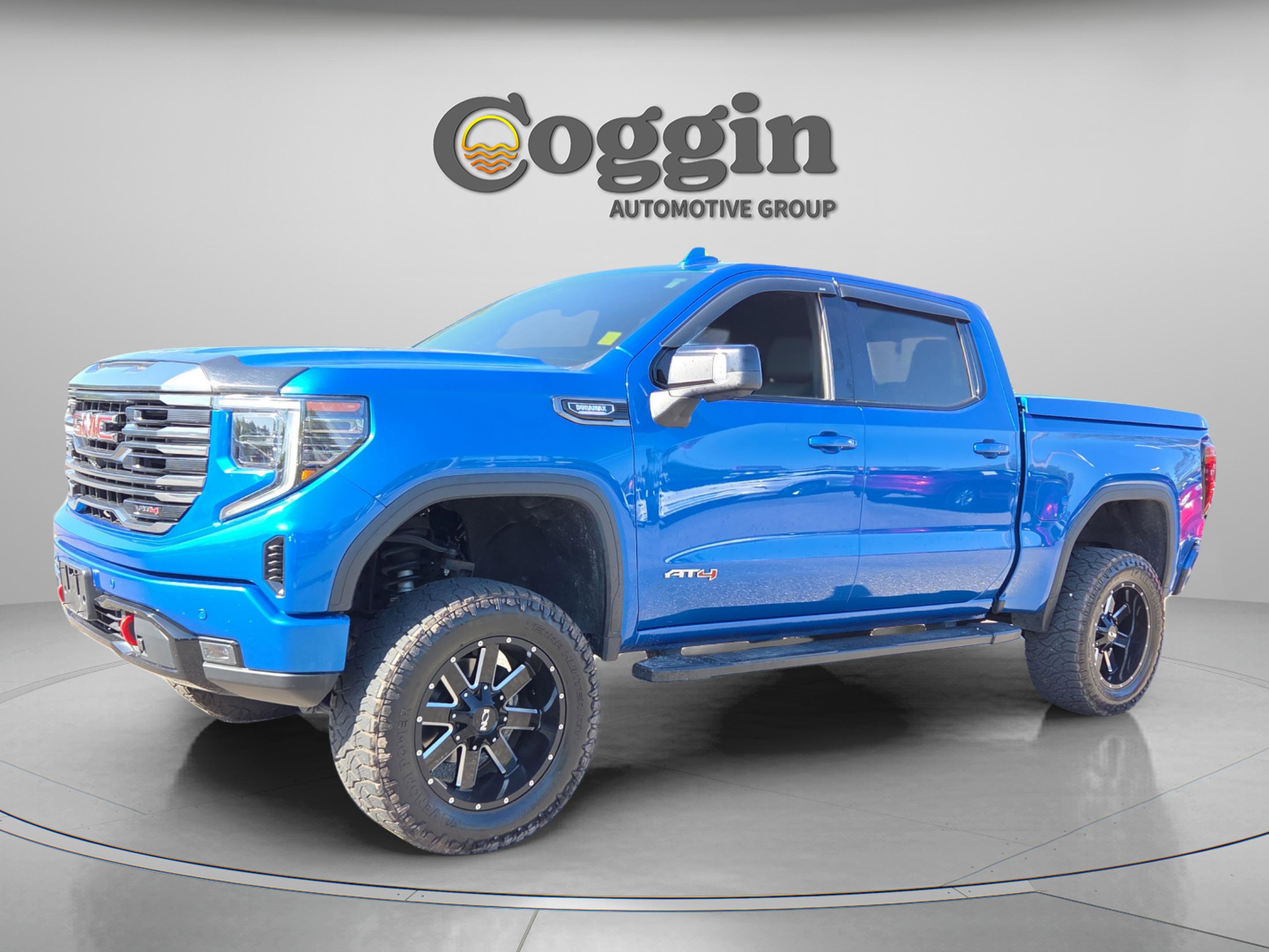 Used 2023 GMC Sierra 1500 AT4 w/ AT4 Premium Package image 1