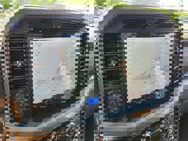 New 2025 Ford F150 Lariat w/ Equipment Group 501A Mid image 18