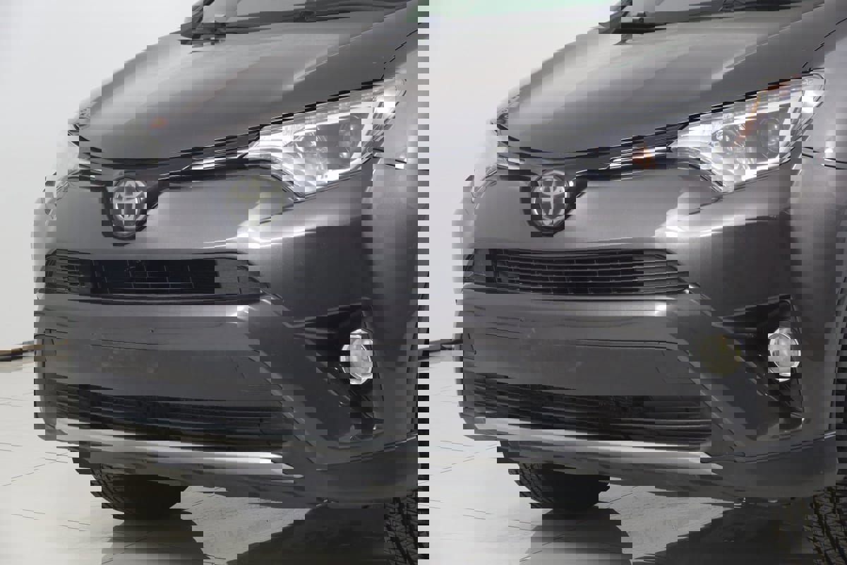 Used 2017 Toyota RAV4 XLE image 46