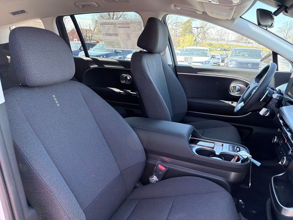 New 2026 Hyundai Ioniq 9 SE image 32