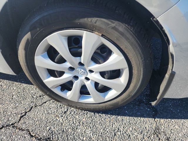 Used 2024 Toyota Corolla LE image 8