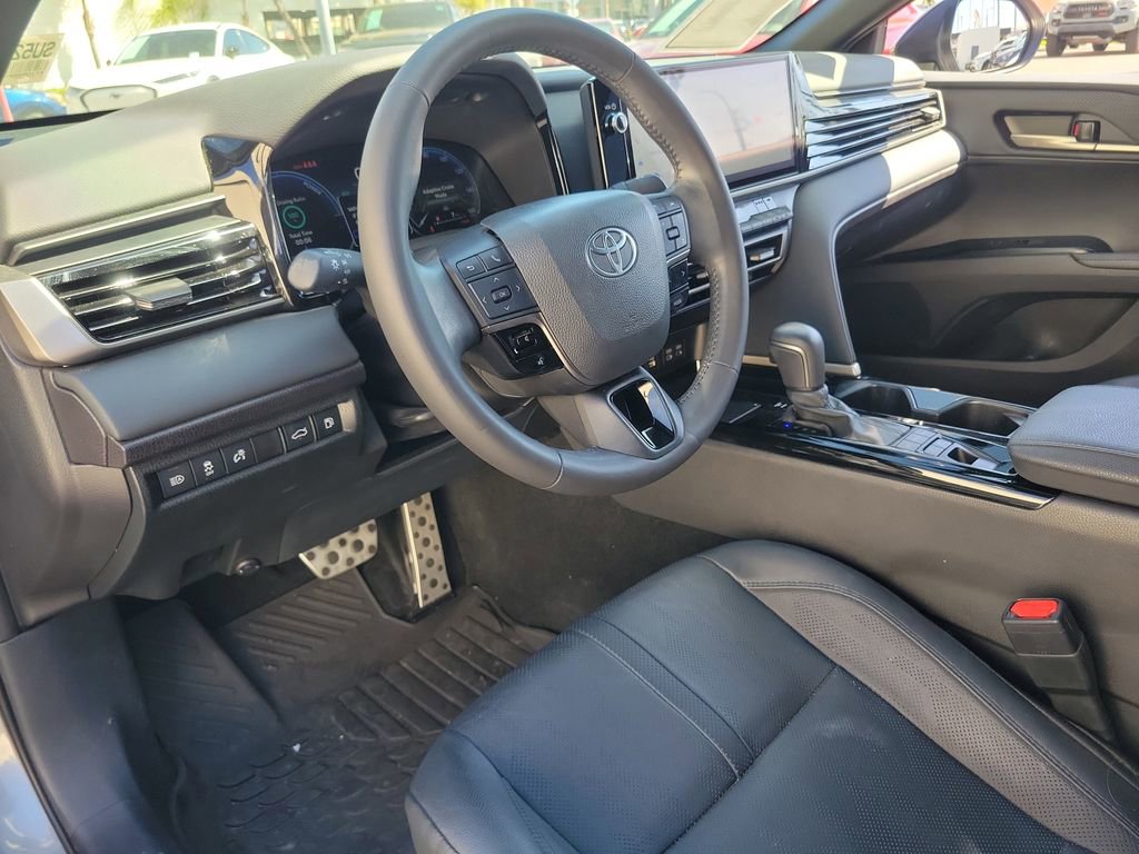 Used 2025 Toyota Camry XSE image 18