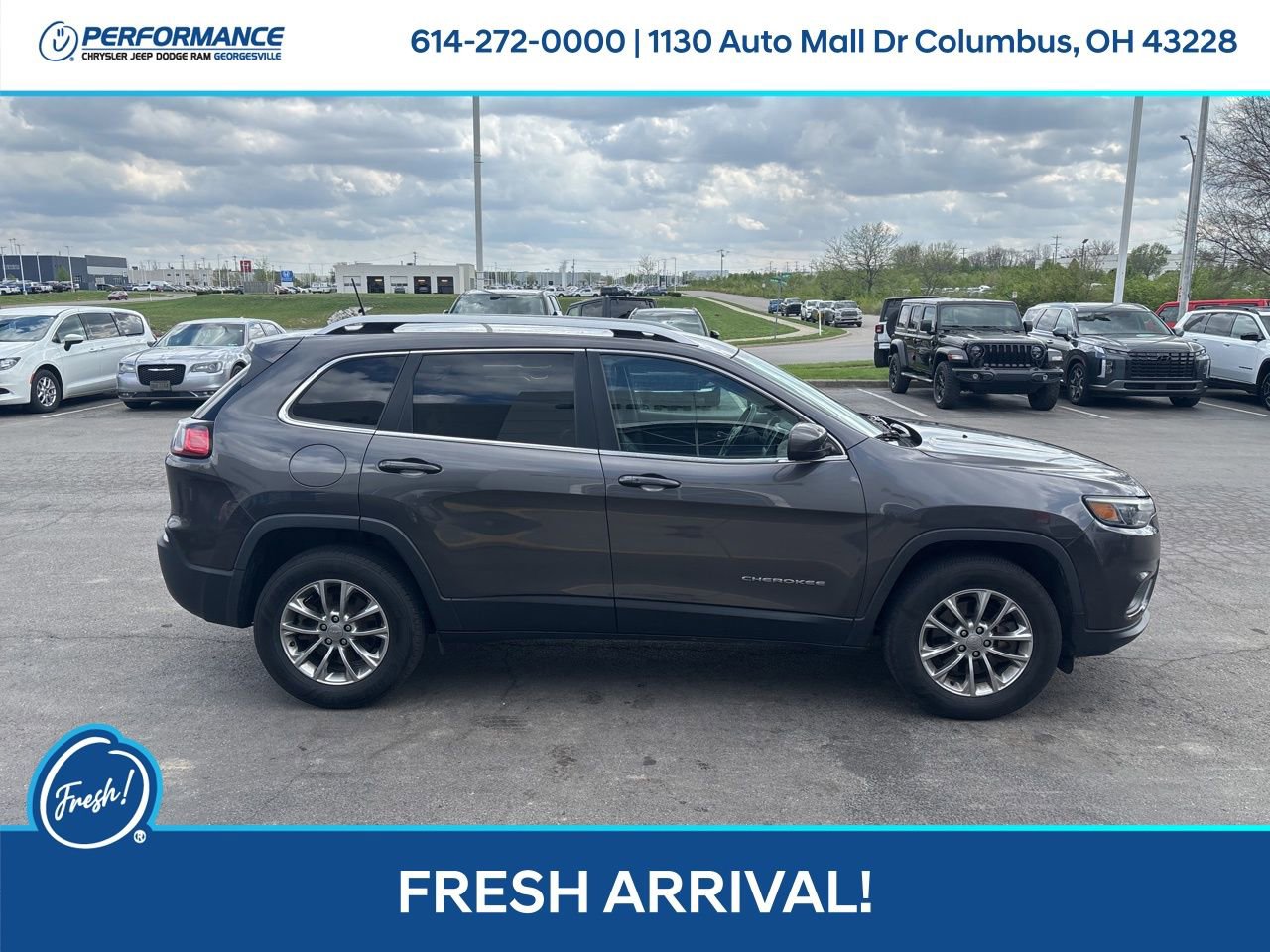 Used 2019 Jeep Cherokee Latitude Plus w/ Cold Weather Group image 3