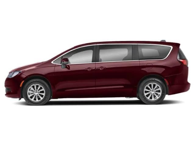 Used 2021 Chrysler Voyager L FWD image 2