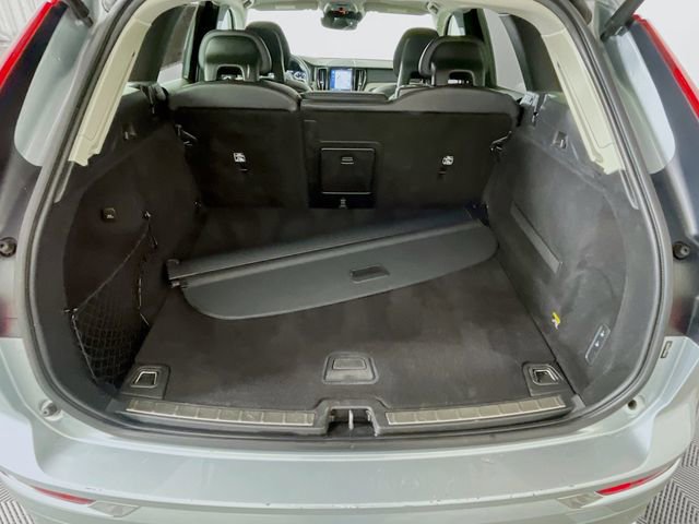 Used 2018 Volvo XC60 T6 Inscription w/ Convenience Package image 29
