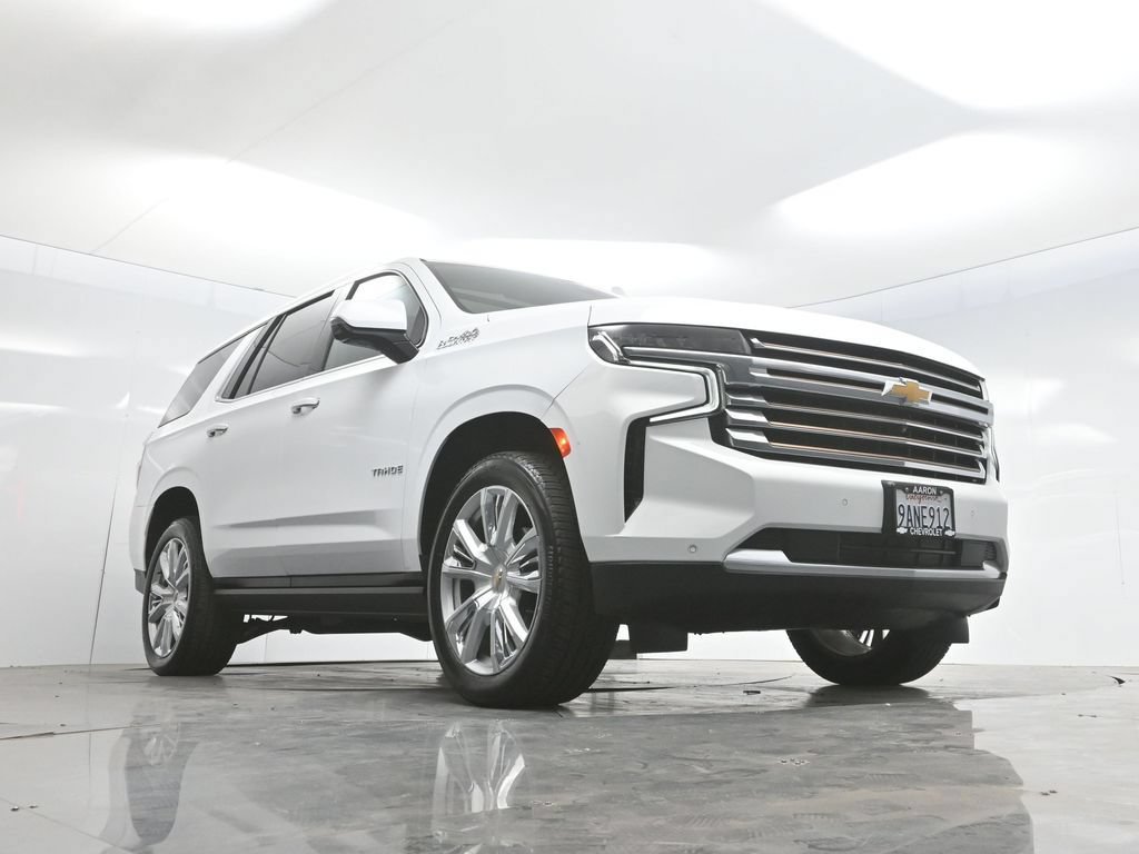 Used 2022 Chevrolet Tahoe High Country w/ Premium Package 2 AWD/4WD image 65