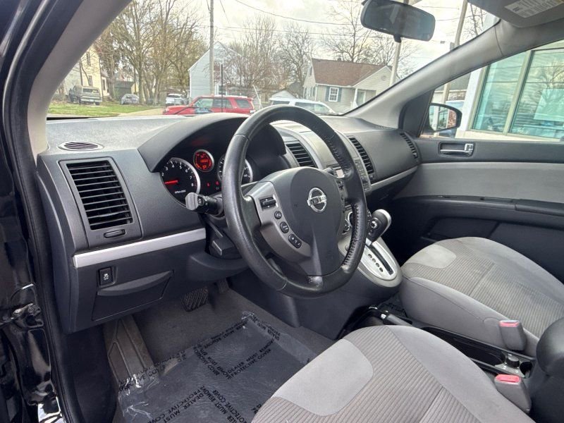 Used 2012 Nissan Sentra 2.0 SR w/ Special Edition Pkg image 10