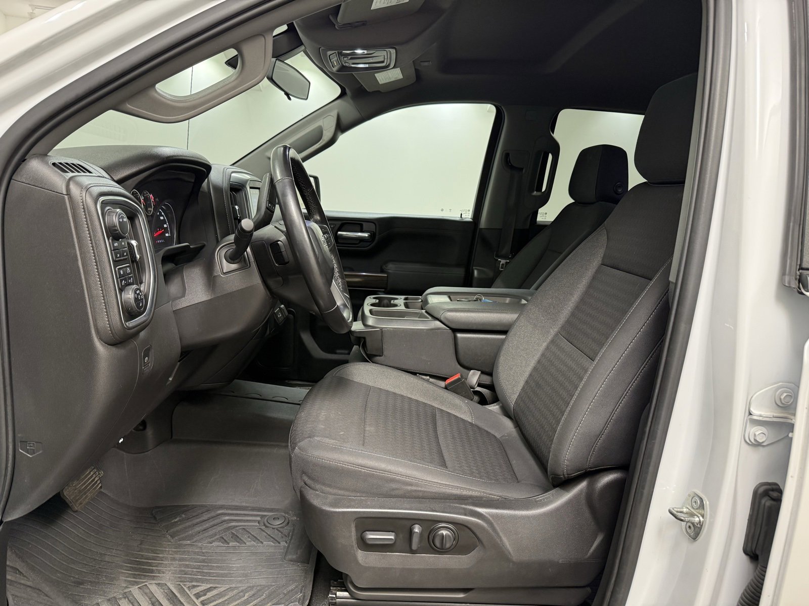 Used 2022 Chevrolet Silverado 1500 RST w/ Safety Package image 19